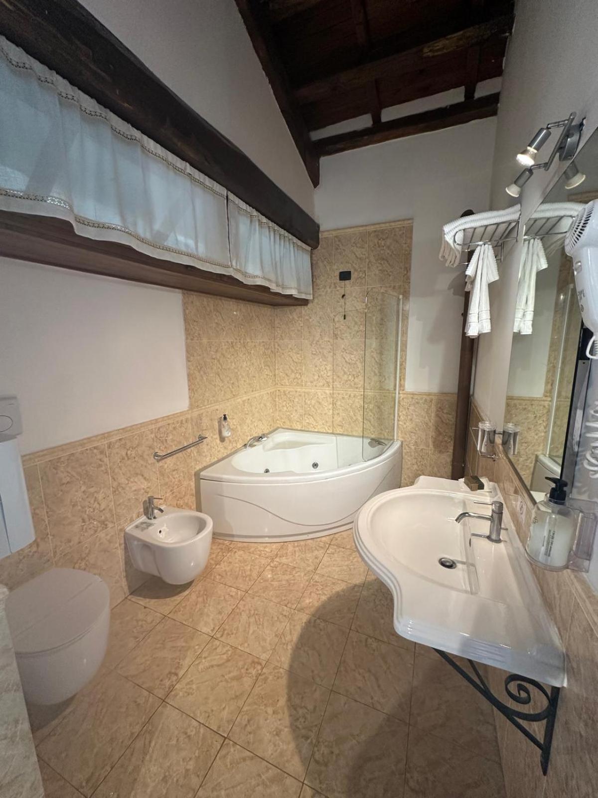 Hotel Tenuta Dell'Argento Resort Чивитавеккья Экстерьер фото